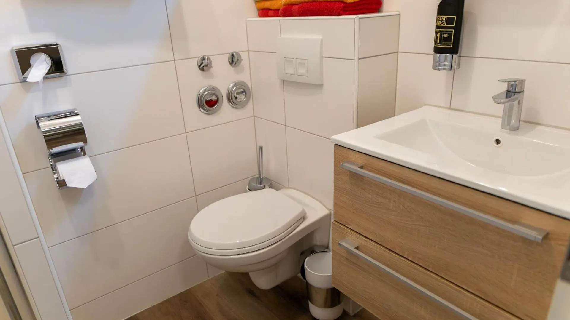 Ferienwohnung Mit Zwei Schlafzimmern Und Balkon Weissenstadt 0*,  Germany